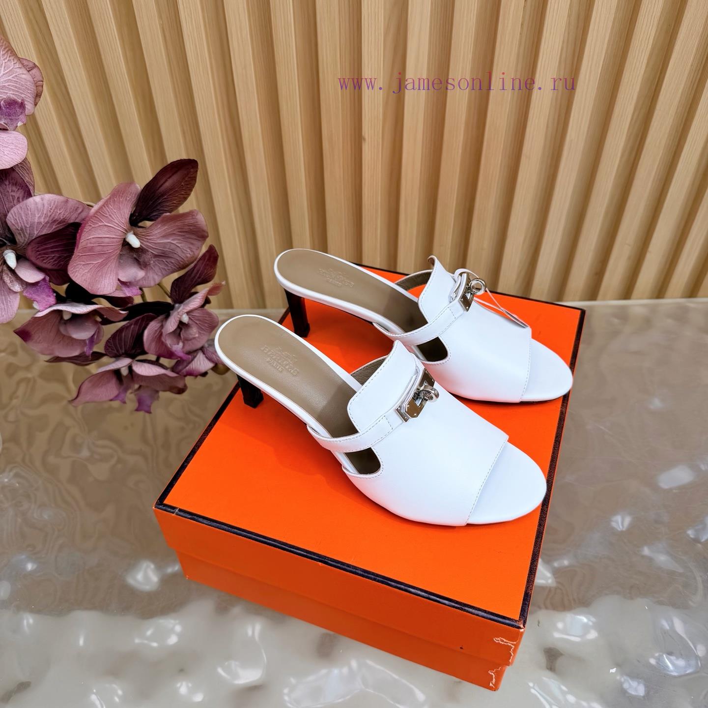 Herm è S/Herm è S Classic Kelly Buckled High Heel Slippers/Sandals——————————Extremely Retro Des srdbhasd - Image 2